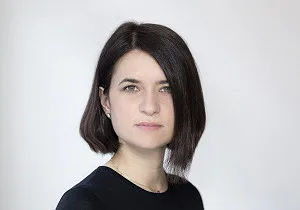 Porträt Prof. Dr. Dagny Holle-Lee
