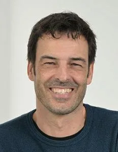 Porträt Prof. Dr. Dirk Semmann