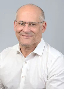 Porträt Prof. Dr. Dr. Martin Bauer, MPH
